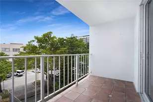 6900 Bay Dr, Miami Beach, FL 33141 - Photo 19