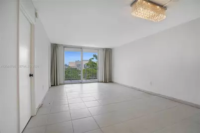 6900 Bay Dr #3H, Miami Beach, FL 33141 - Photo 9