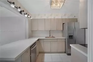 6900 Bay Dr, Miami Beach, FL 33141 - Photo 5