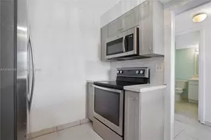 6900 Bay Dr, Miami Beach, FL 33141 - Photo 11