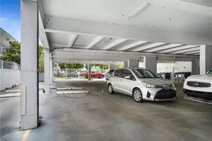 6900 Bay Dr, Miami Beach, FL 33141 - Photo 37