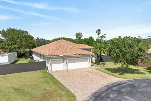 2135 NW 14th Terrace, Homestead, FL 33030 - Photo 1