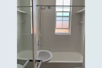 4349 Sheridan Ave #8, Miami Beach, FL 33140 - Photo 15