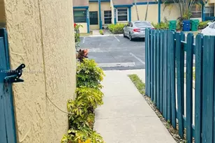 7394 NW 34th St, Lauderhill, FL 33319 - Photo 3
