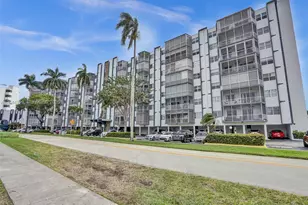 200 Diplomat Pkwy, Hallandale Beach, FL 33009 - Photo 13