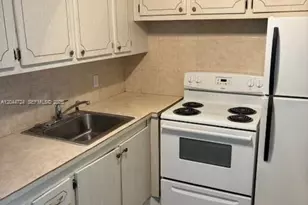 306 Norwich M, West Palm Beach, FL 33417 - Photo 3