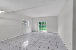 10018 Hammocks Blvd, Miami, FL 33196 - Photo 3