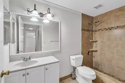 10018 Hammocks Blvd #101-5, Miami, FL 33196 - Photo 9