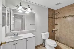 10018 Hammocks Blvd, Miami, FL 33196 - Photo 9