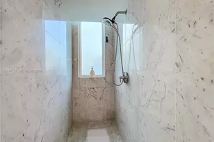 244 Biscayne Blvd, Miami, FL 33132 - Photo 15