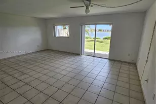 20 San Simeon Way, Miami, FL 33179 - Photo 9
