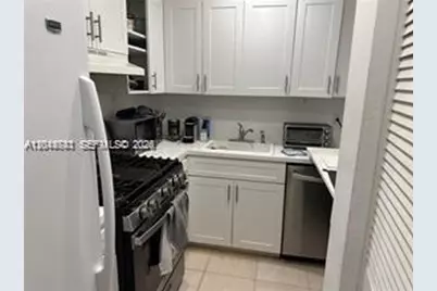 1205 Mariposa Ave #212, Coral Gables, FL 33146 - Photo 3