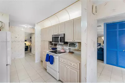 3953 Cocoplum Cir #3609, Coconut Creek, FL 33063 - Photo 19