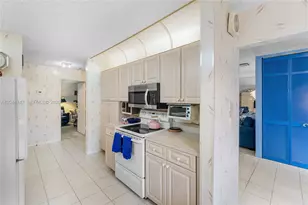 3953 Cocoplum Cir, Coconut Creek, FL 33063 - Photo 19