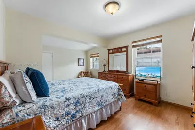 7281 SW 13th Ter, Miami, FL 33144 - Photo 17