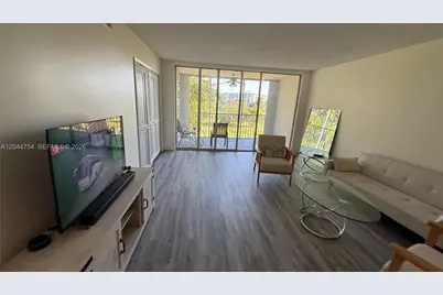 2901 S Palm Aire Dr #408, Pompano Beach, FL 33069 - Photo 11