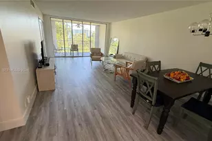 2901 S Palm Aire Dr, Pompano Beach, FL 33069 - Photo 9