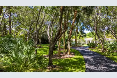 12121 SW 64th Ave, Pinecrest, FL 33156 - Photo 1