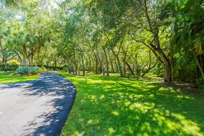 12121 SW 64th Ave, Pinecrest, FL 33156 - Photo 27