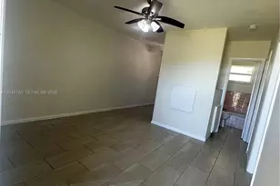 26445 SW 139th Ave, Homestead, FL 33032 - Photo 5