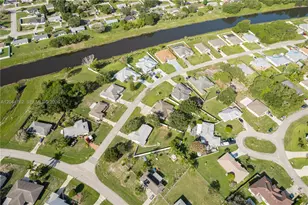 401 SW College Park Rd, Port Saint Lucie, FL 34953 - Photo 7