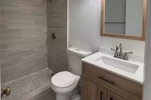 1820 W 53rd St, Hialeah, FL 33012 - Photo 7