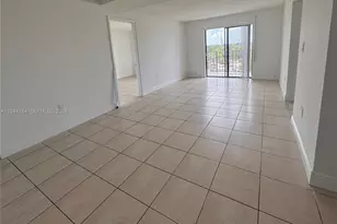 1820 W 53rd St, Hialeah, FL 33012 - Photo 5