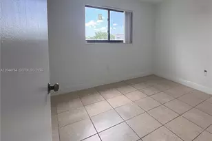 1820 W 53rd St, Hialeah, FL 33012 - Photo 11