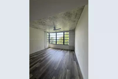 1705 Whitehall Dr #403, Davie, FL 33324 - Photo 17