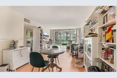 110 Fontainebleau Blvd #101, Miami, FL 33172 - Photo 3