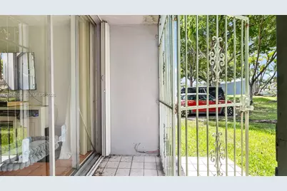 110 Fontainebleau Blvd #101, Miami, FL 33172 - Photo 21