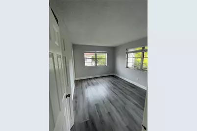 13685 NE 10th Ave #301, North Miami, FL 33161 - Photo 9