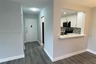 13685 NE 10th Ave, North Miami, FL 33161 - Photo 11