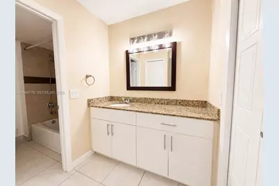 405 Lakeview Dr #202, Weston, FL 33326 - Photo 9
