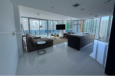 200 Biscayne Boulevard Way #3102, Miami, FL 33131 - Photo 9