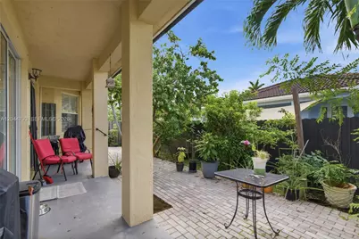 15125 SW 12th Ter, Miami, FL 33194 - Photo 25