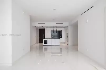 300 Biscayne Blvd Way #3805W, Miami, FL 33131 - Photo 9
