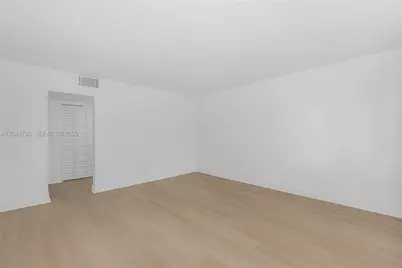 445 NE 195th St #326, Miami, FL 33179 - Photo 13