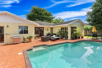 12730 SW 119th St, Miami, FL 33186 - Photo 7