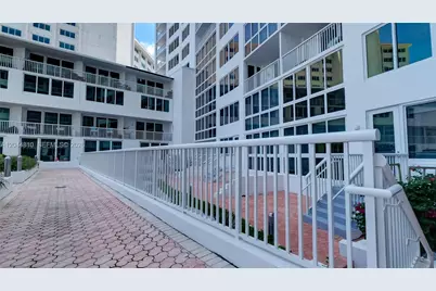 5401 Collins Ave #928, Miami Beach, FL 33140 - Photo 63