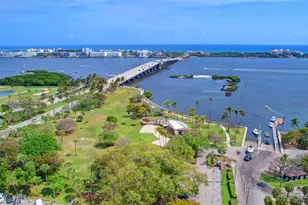 810 N 3rd Ave N, Lake Worth, FL 33460 - Photo 47