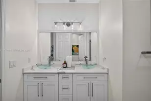 810 N 3rd Ave N, Lake Worth, FL 33460 - Photo 31