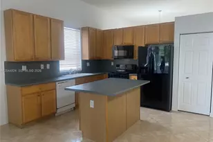 1315 NW 143rd Ave, Pembroke Pines, FL 33028 - Photo 7