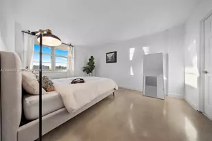1020 Meridian Ave, Miami Beach, FL 33139 - Photo 9