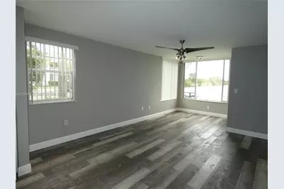 2831 N Oakland Forest Dr #101, Oakland Park, FL 33309 - Photo 11