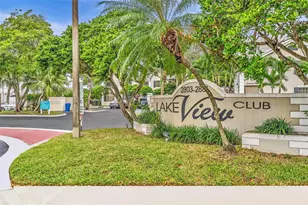 2831 N Oakland Forest Dr, Oakland Park, FL 33309 - Photo 41