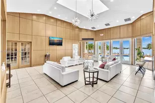 2831 N Oakland Forest Dr, Oakland Park, FL 33309 - Photo 25