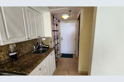 [Address not provided], Sunny Isles Beach, FL 33160 - Photo 5