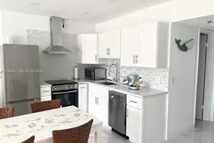 340 S Oakridge S, Deerfield Beach, FL 33442 - Photo 7