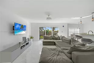 16546 SW 103rd Ln, Miami, FL 33196 - Photo 11